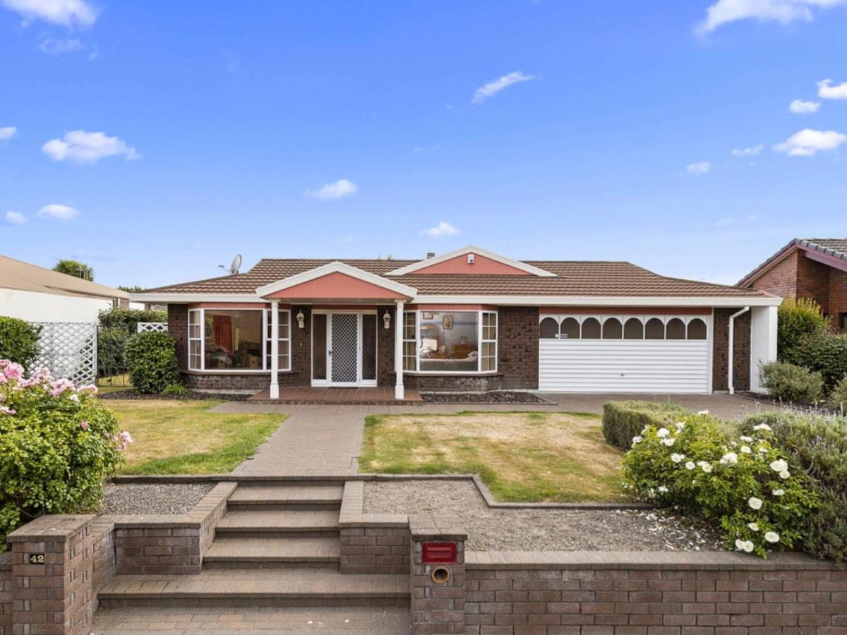 Private Cosy House In Chartwell, Hamilton, Near Everything Exterior photo