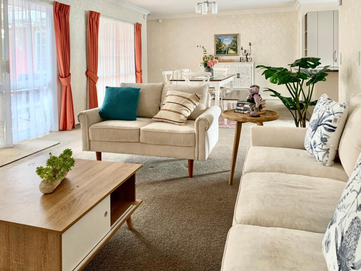 Private Cosy House In Chartwell, Hamilton, Near Everything Exterior photo
